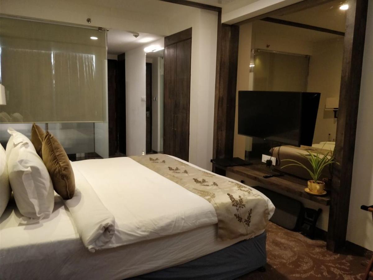 Regenta Central Hotel & Convention Centre Nagpur Eksteriør bilde