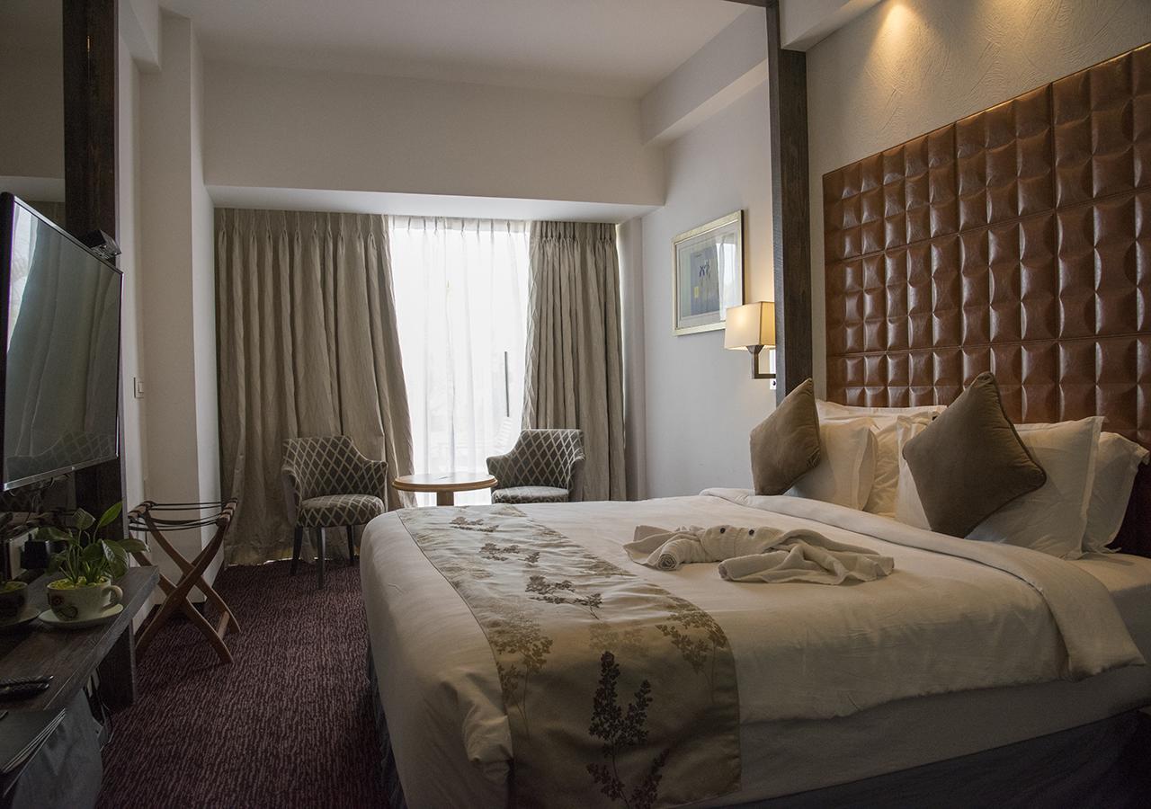 Regenta Central Hotel & Convention Centre Nagpur Eksteriør bilde
